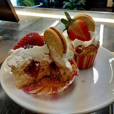 Strawberry Cupcake Dessert with Cookie